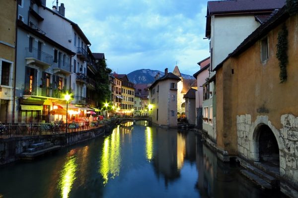 Ville Annecy Canal
